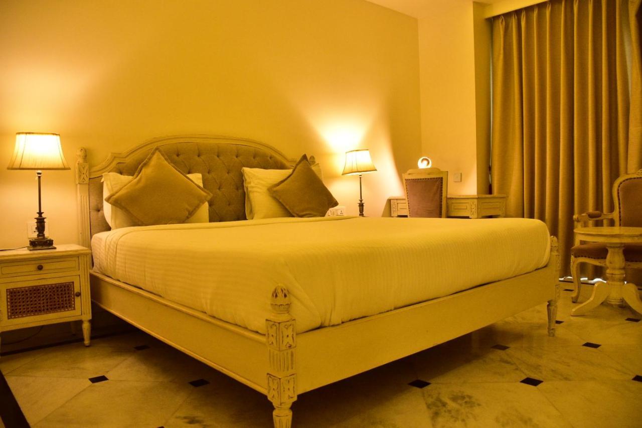 Hotel The Kehloor Udaipur Esterno foto
