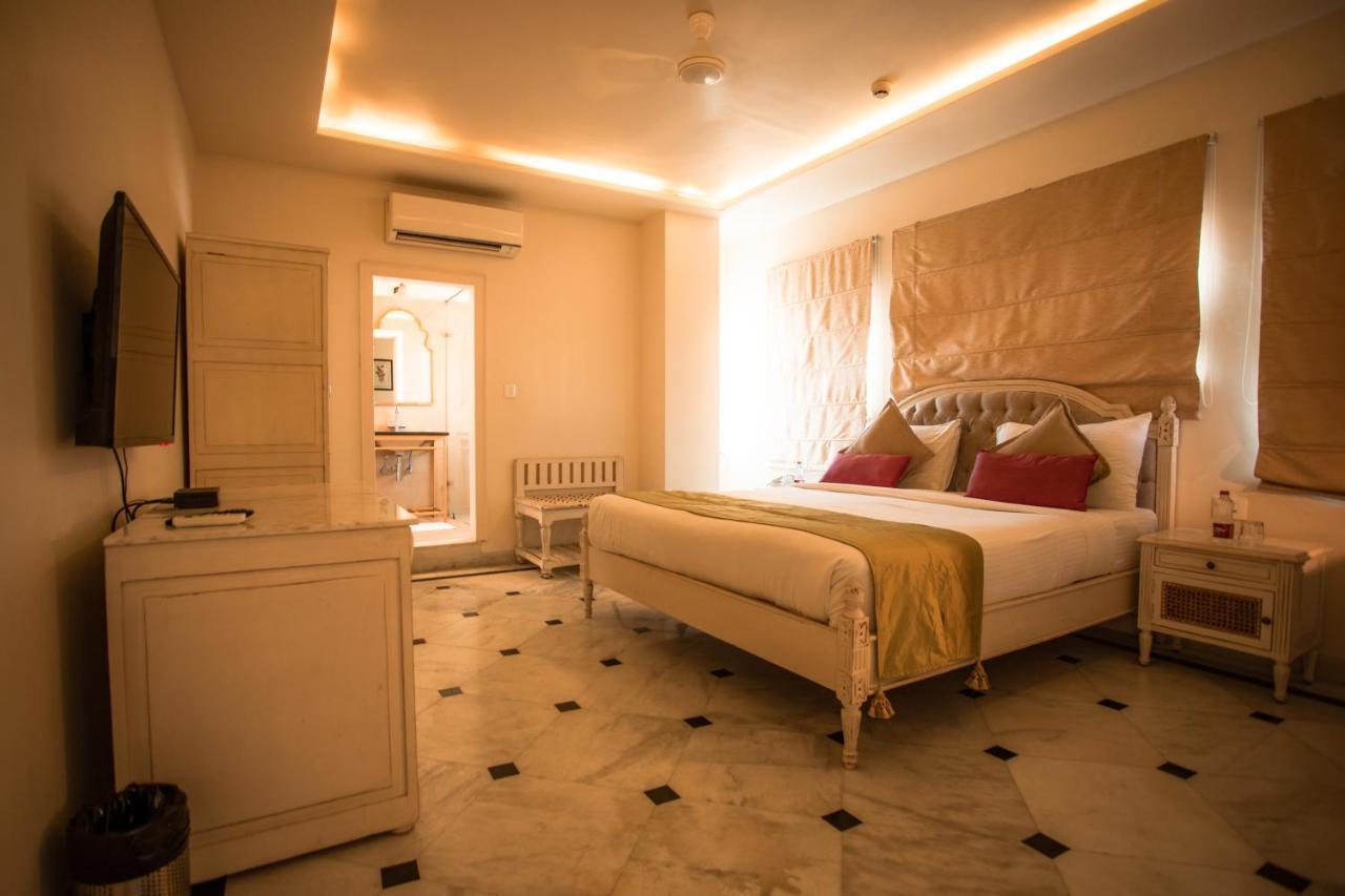 Hotel The Kehloor Udaipur Esterno foto