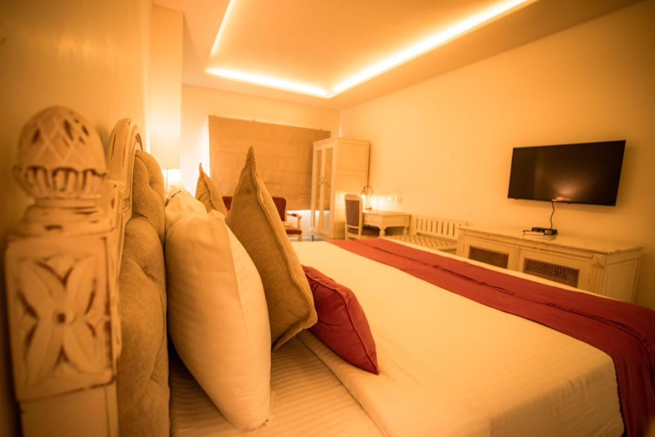 Hotel The Kehloor Udaipur Esterno foto