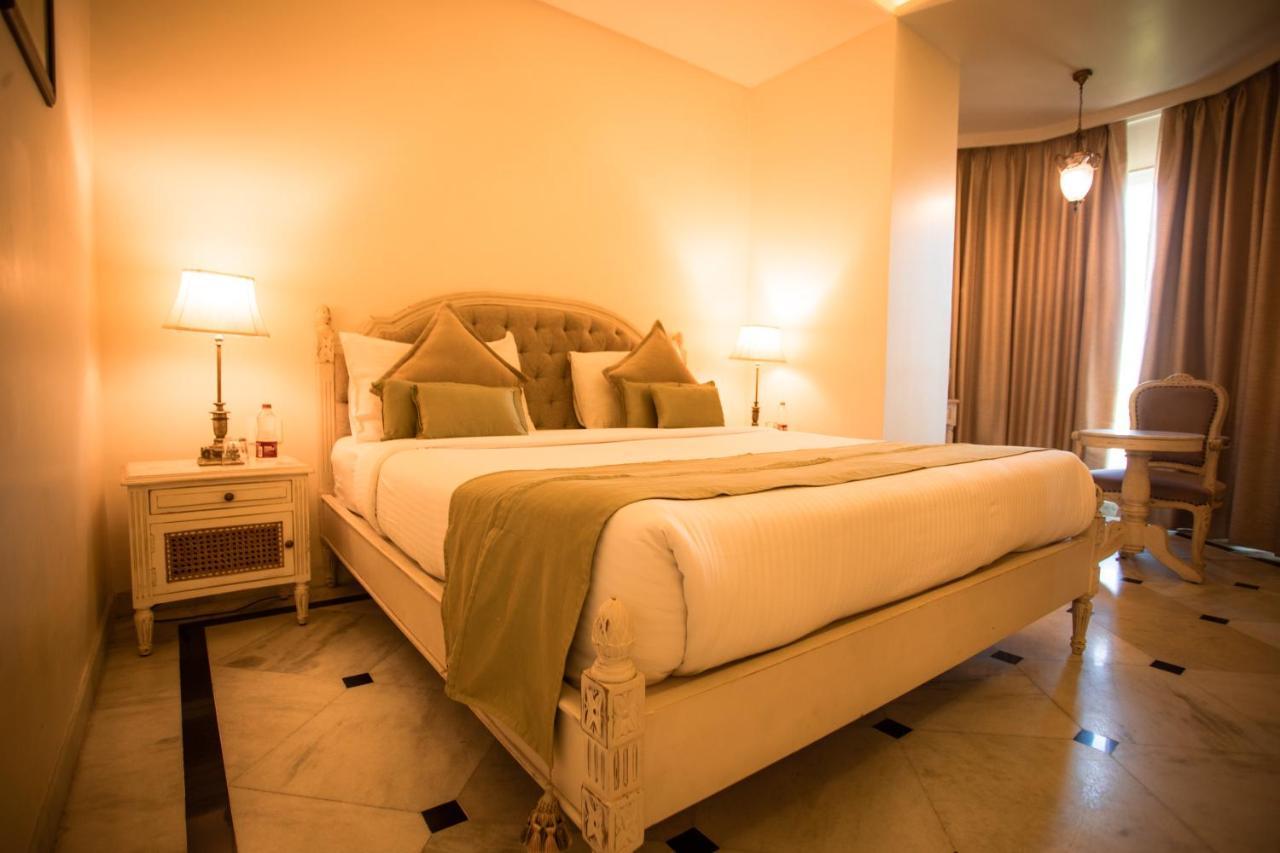 Hotel The Kehloor Udaipur Esterno foto