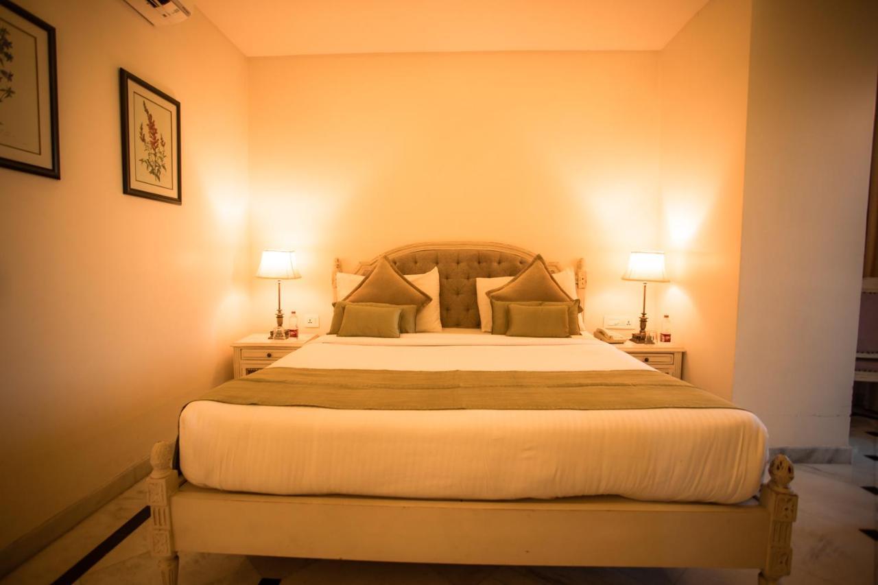 Hotel The Kehloor Udaipur Esterno foto