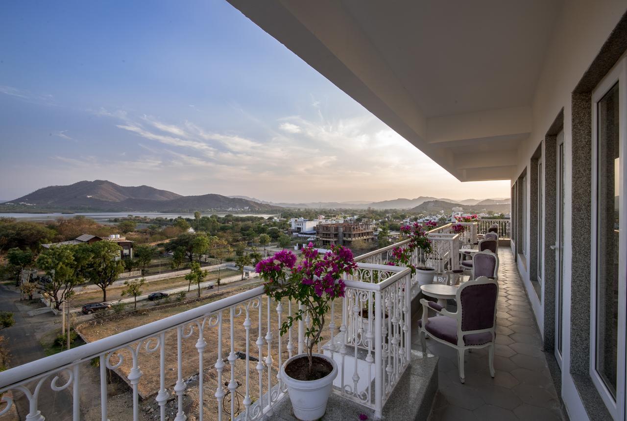 Hotel The Kehloor Udaipur Esterno foto