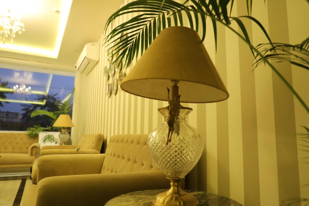 Hotel The Kehloor Udaipur Esterno foto